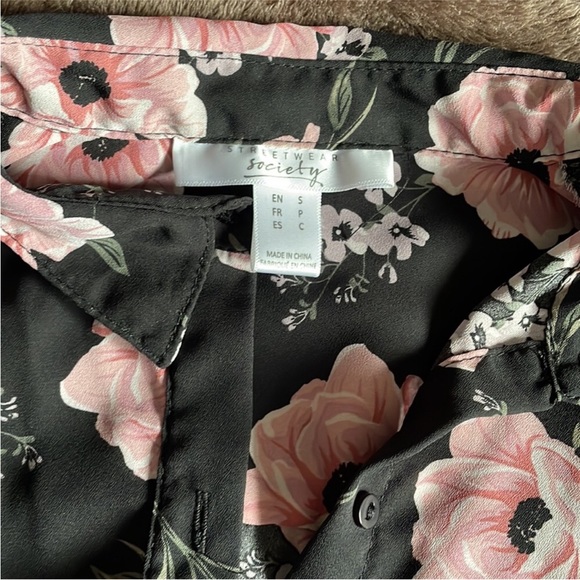 Black Floral Long Blouse Small - Picture 2 of 5